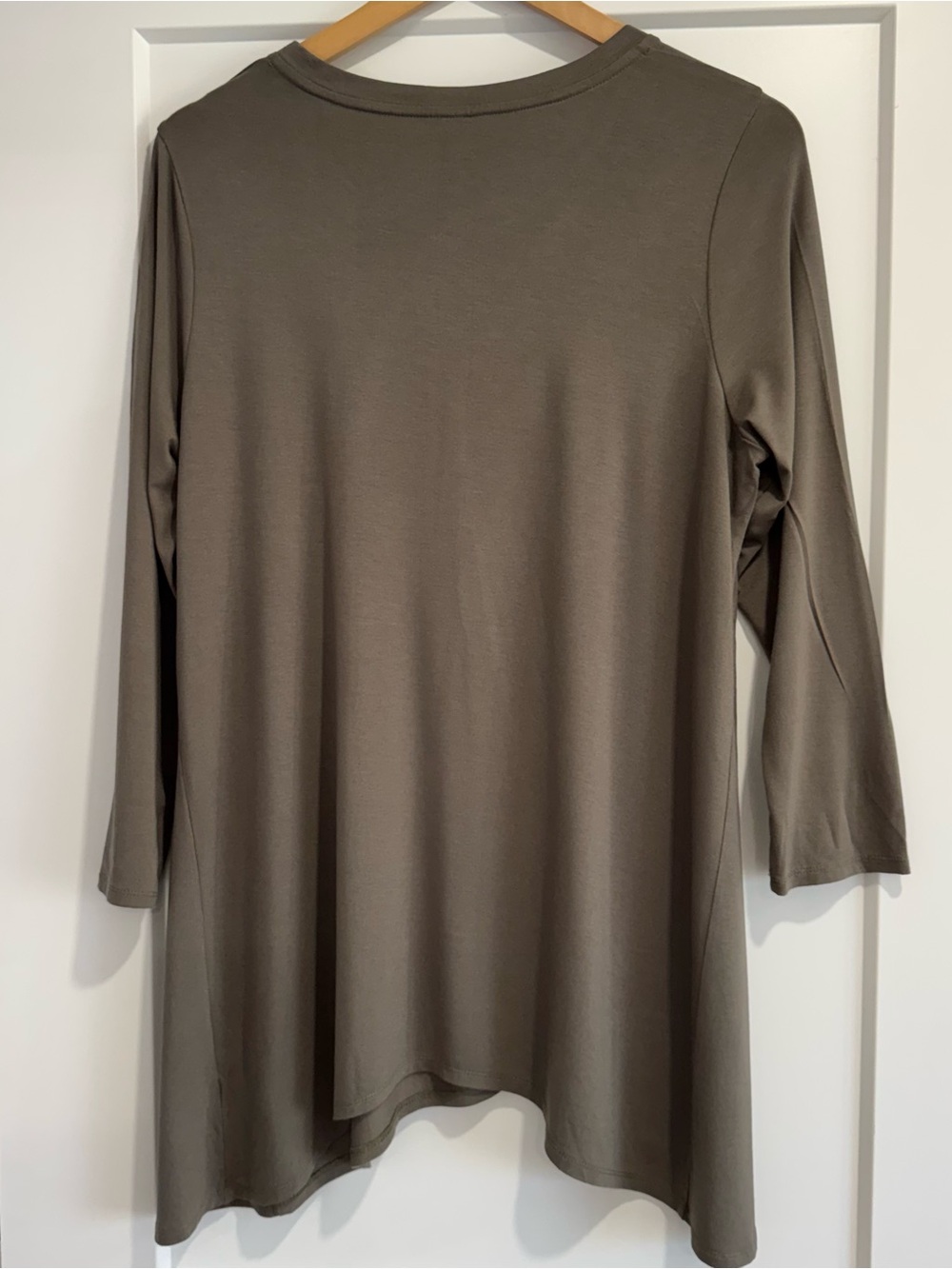 Marla Wynne Olive Green Soft Knit Tunic Top - Size Medium - Picture 3 of 9